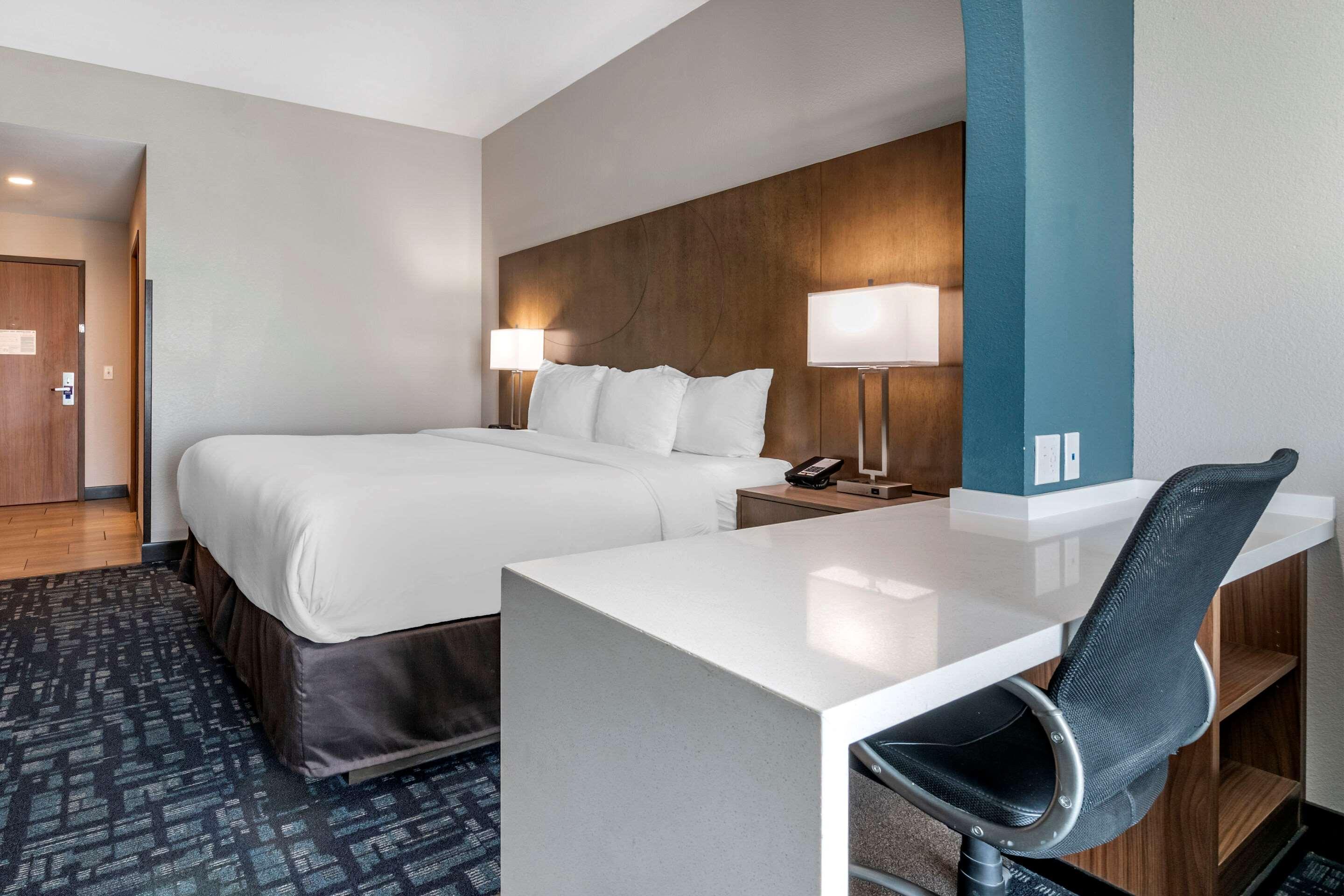 Comfort Suites Fort Lauderdale Airport & Cruise Port Dania Beach Ngoại thất bức ảnh