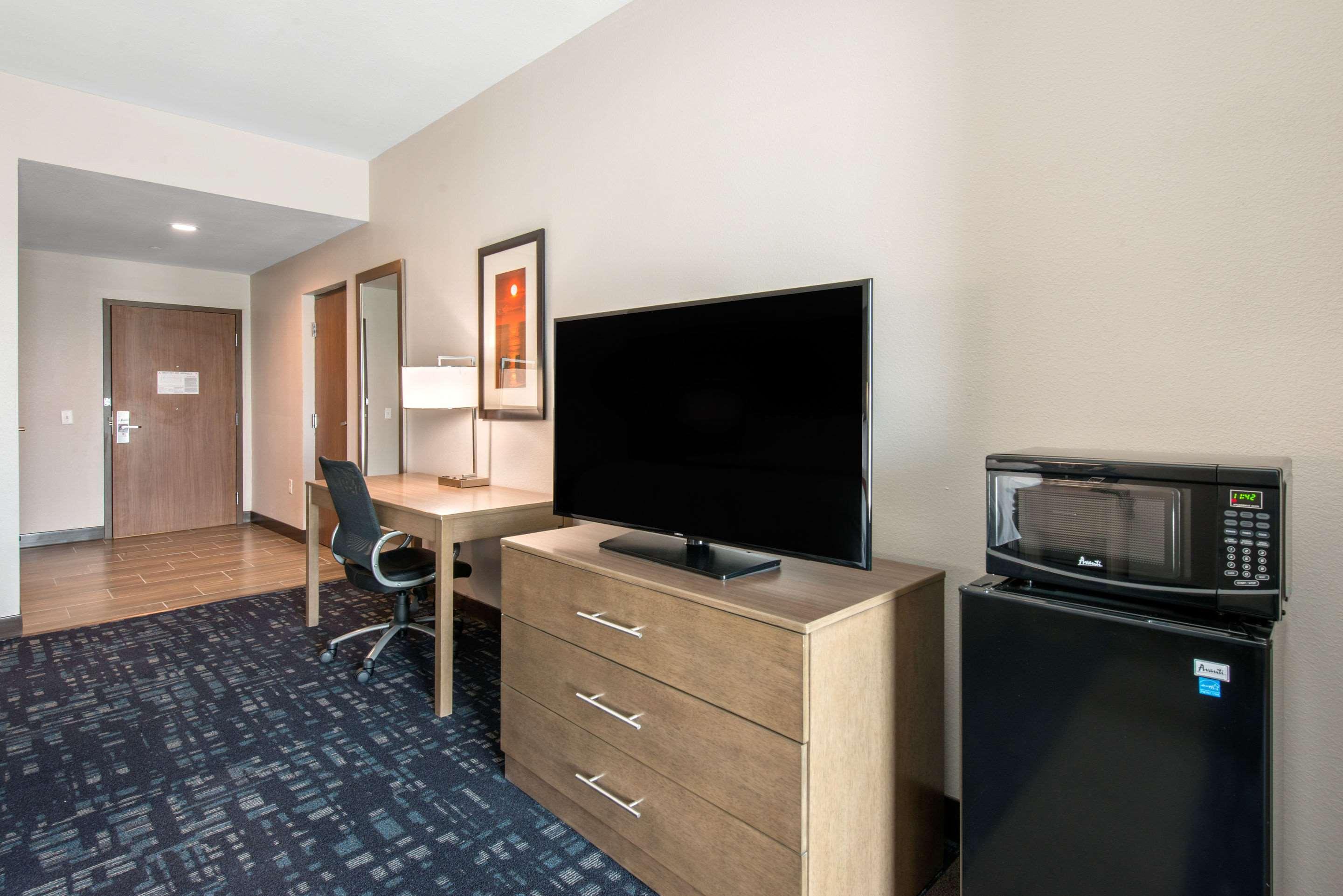 Comfort Suites Fort Lauderdale Airport & Cruise Port Dania Beach Ngoại thất bức ảnh