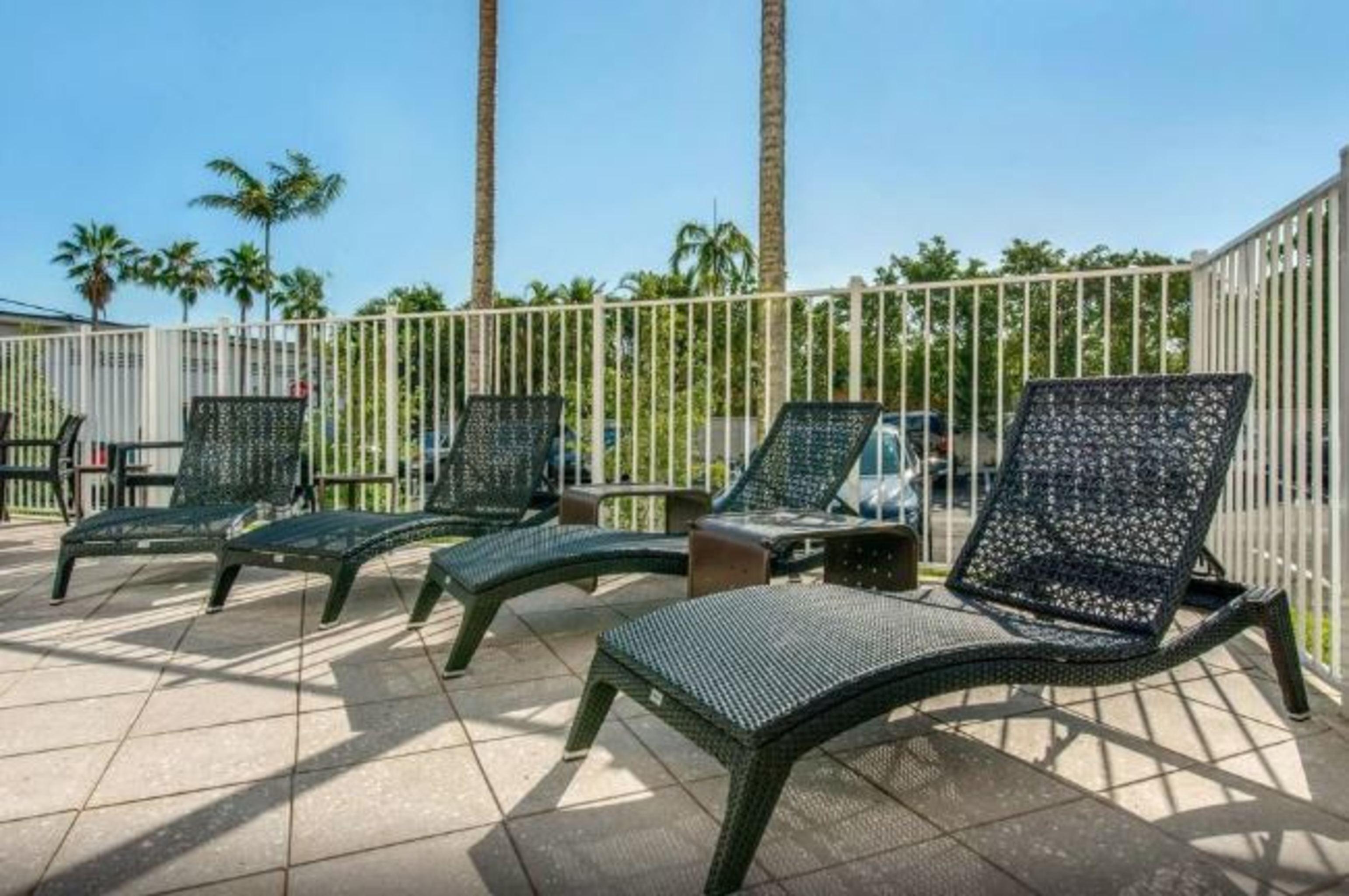 Comfort Suites Fort Lauderdale Airport & Cruise Port Dania Beach Ngoại thất bức ảnh