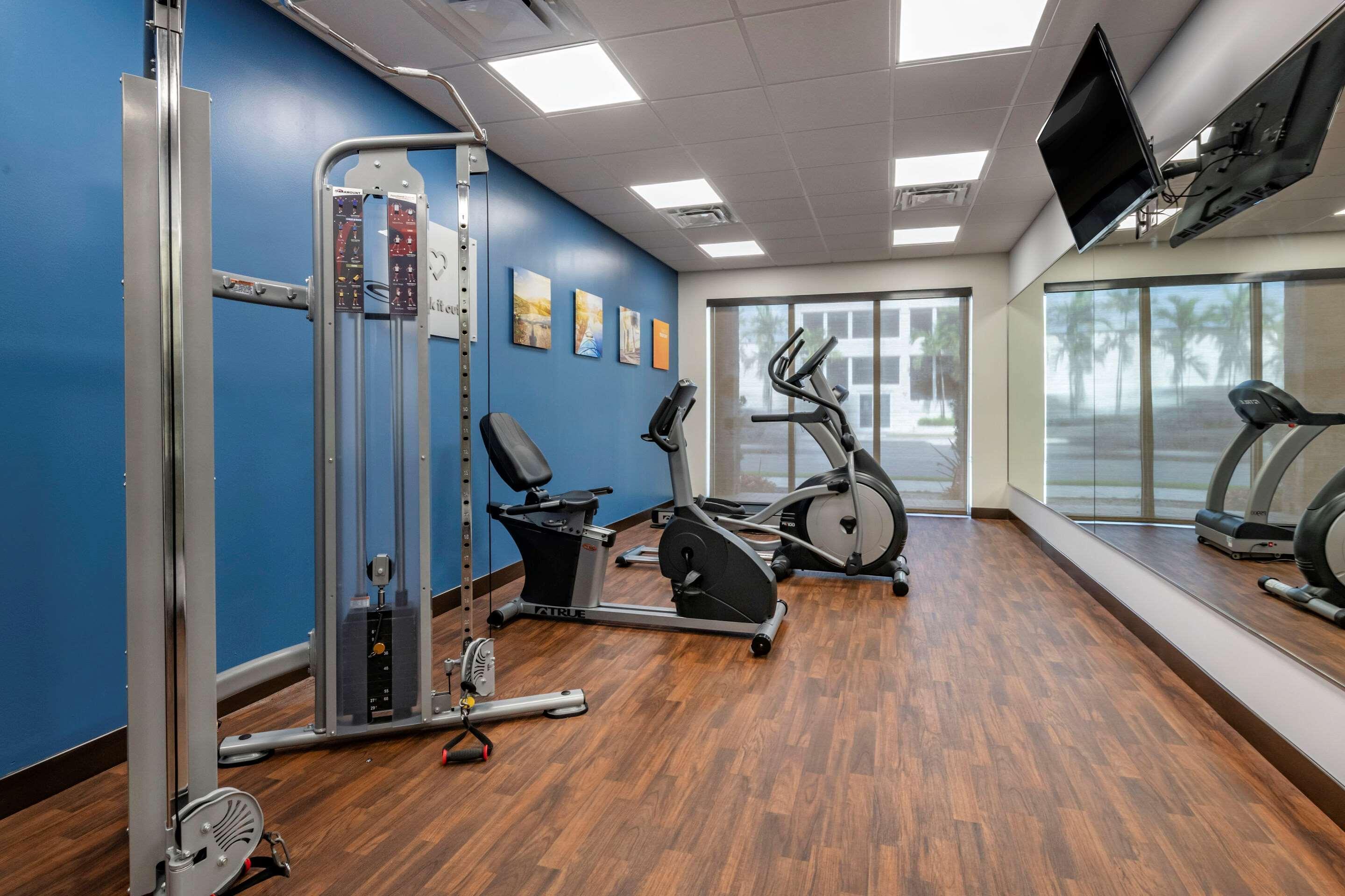Comfort Suites Fort Lauderdale Airport & Cruise Port Dania Beach Ngoại thất bức ảnh