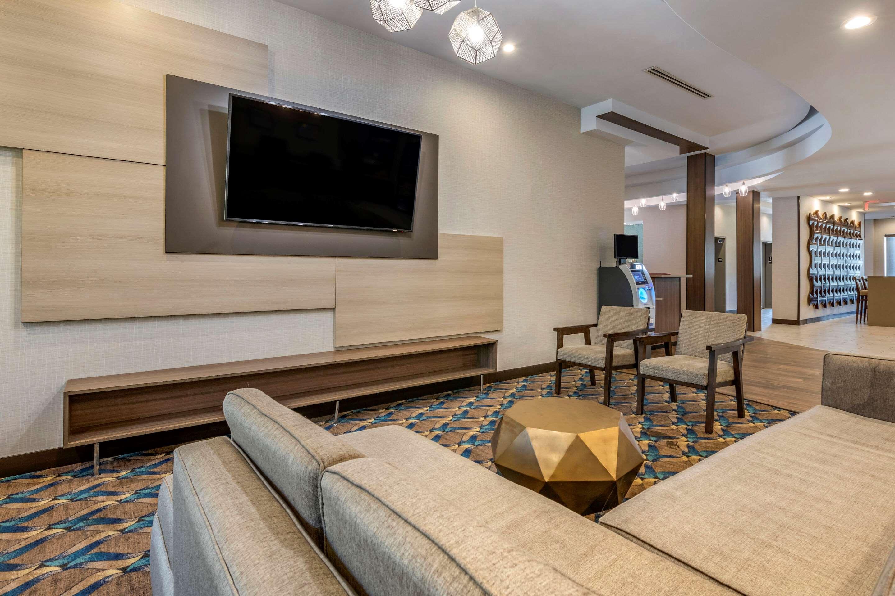 Comfort Suites Fort Lauderdale Airport & Cruise Port Dania Beach Ngoại thất bức ảnh