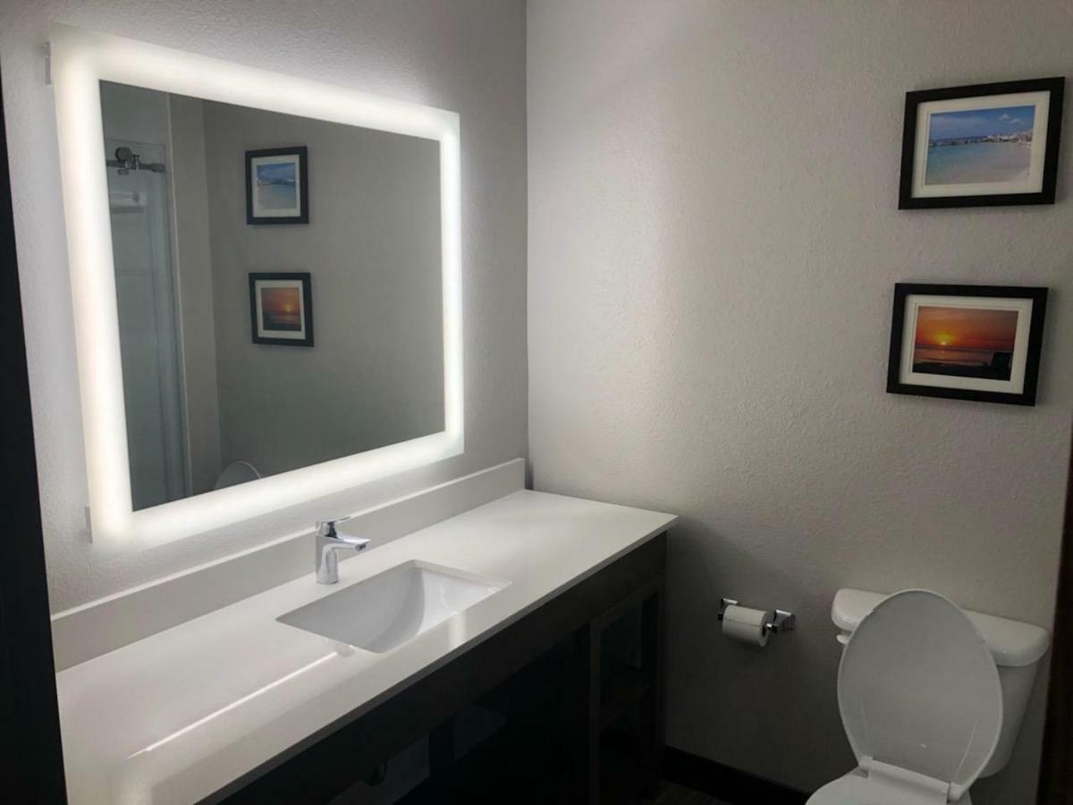 Comfort Suites Fort Lauderdale Airport & Cruise Port Dania Beach Ngoại thất bức ảnh