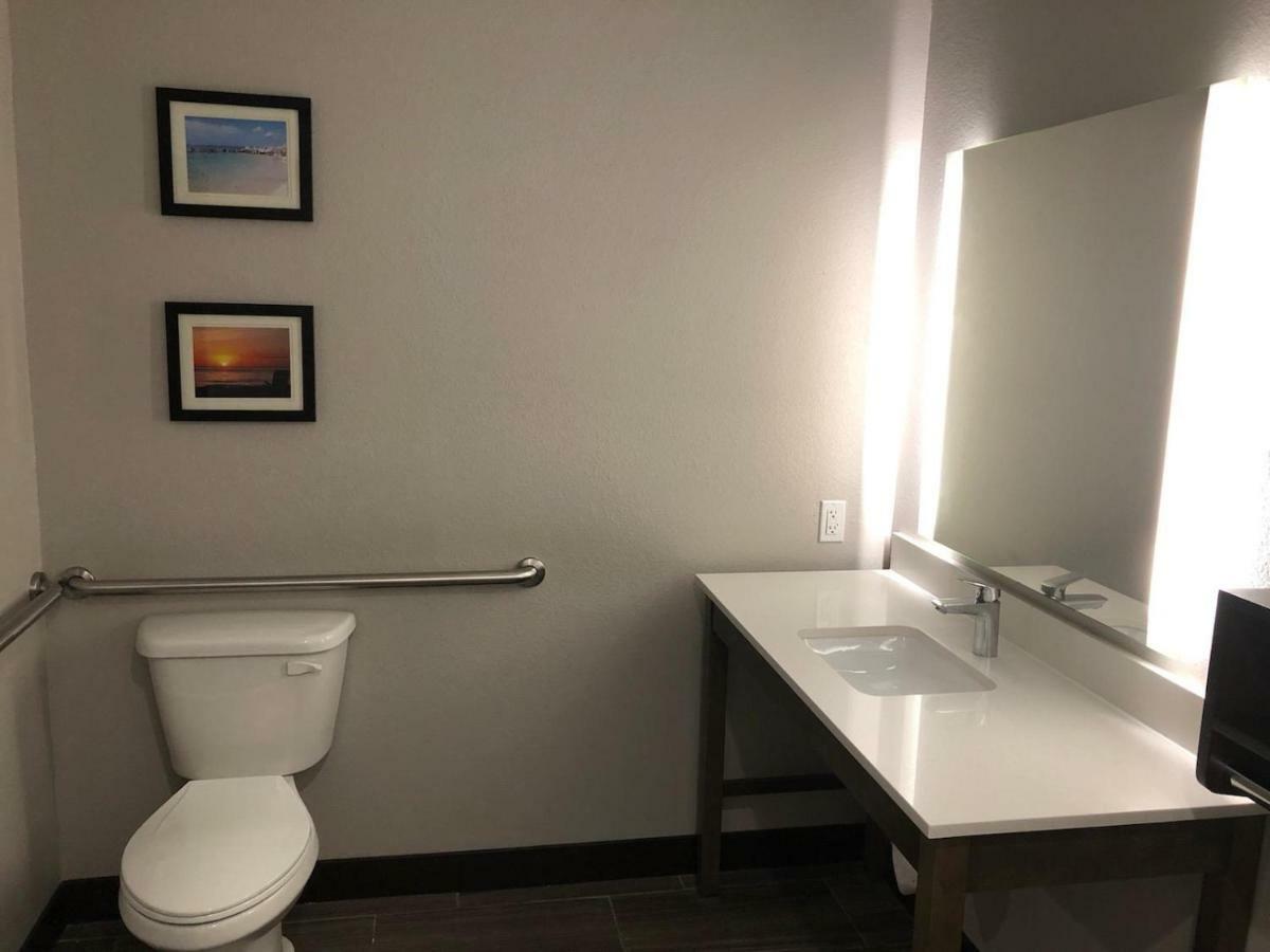 Comfort Suites Fort Lauderdale Airport & Cruise Port Dania Beach Ngoại thất bức ảnh